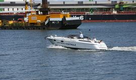 Prezidentė pakrikštijo pasieniečių laivą