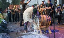 Pakruojis kviečia į didžiausią Lietuvoje "Amatų, muzikos ir alaus festivalį"