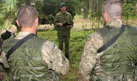 Ukrainos kariams Kaune įteikti instruktoriaus kurso baigimo pažymėjimai