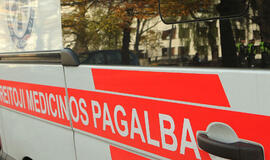 Mažeikių rajone apsivertė automobilis, yra sužeistų