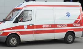 Moteris mirė dėl apsinuodijimo naftos produktais