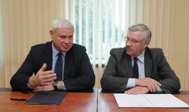 Miestas ir rajonas susitarė dėl bendradarbiavimo