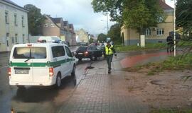 Rytinio piko metu - avarija Liepų gatvėje