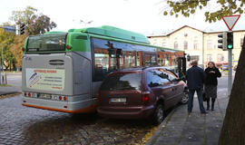 Klaipėdoje į avariją pateko autobusas