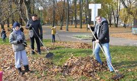 Lapų grėbimo talka – siekis skatinti pilietiškumą