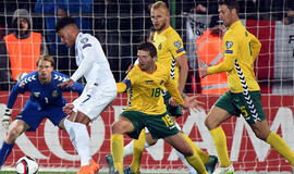 Lietuvos futbolininkai pralaimėjo anglams