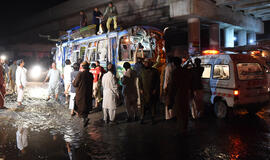 Pakistane sprogus autobusui žuvo 11 žmonių