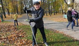 Lapų grėbimo talka