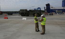 Į Klaipėdos uostą atplaukė britų karo technika pratyboms