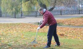 Lapų grėbimo talka