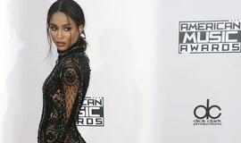 Los Andžele išdalyti Amerikos muzikos apdovanojimai