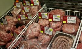 Ant šventinio stalo įsitvirtino kalakutas