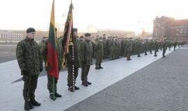 Lietuvos kariuomenės diena: karių rikiuotė KU aikštėje