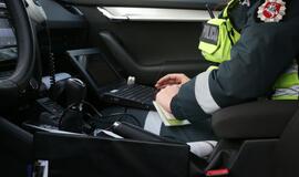 Padangų tikrinimo reidas šalia Tilžės turgaus