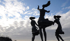 Šventoji laukia ne tik pažadų