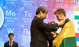 Talentas atsiskleidė chemijos pamokose