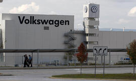 "Volkswagen" savo investicijas 2016-iesiems sumažino 1,1 mlrd. dolerių