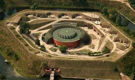 Jūrų muziejus pro rakto skylutę