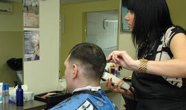 Lapkritį iš paslaugų daugiausia pabrango vyrų modelinis kirpimas kirpykloje ir vakarinis seansas kino teatre