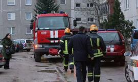 Vilniuje degusiame automobilyje rastas žmogaus kūnas