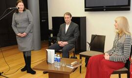 "Kunigas, Dievą išvedęs į gatves"