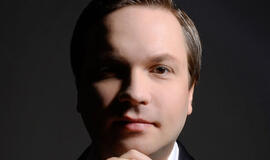 Lietuvoje koncertuosiantį pianistą A. Gryniuką muzika grąžino į gyvenimą