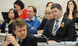 Viačeslavas Titovas posėdžiui pasipuošė Georgijaus juostele