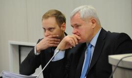 Viačeslavas Titovas posėdžiui pasipuošė Georgijaus juostele