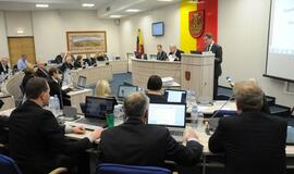 Viačeslavas Titovas posėdžiui pasipuošė Georgijaus juostele