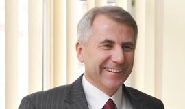 Tegyvuoja laisva mintis ir jūros dvasia!