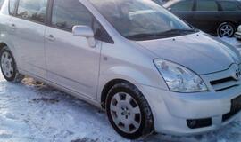 Vagys nušvilpė dar vieną "Toyota Corolla Verso"