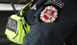 Vilniuje BMW susidūrė su policijos automobiliu