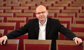 "Banginių dainos" intriguoja ir kviečia