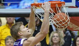 Krepšininkas Egidijus Mockevičius NCAA rungtynėse pelnė 14 taškų ir atkovojo 13 kamuolių