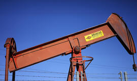 Naftos kainos auga po derybų su Iranu