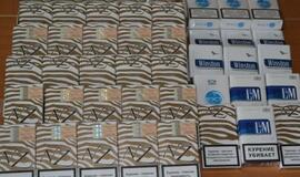 Nelegalių cigarečių vyras turėjo bare