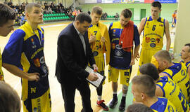 Per naftininkų dvikovą - viktorinos