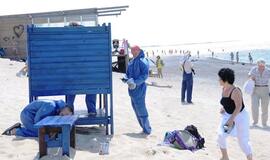 Persirengimo kabinas "puoš" reklamomis