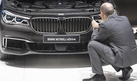 BMW ketina išlikti prabangių automobilių sektoriaus lydere