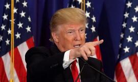 Donaldas Trampas  laimėjo pirminius rinkimus Misisipėje ir Mičigane