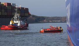 Karinėse pratybose dalyvavo ir civiliniai laivai