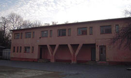 Parduoti nereikalingi pastatai