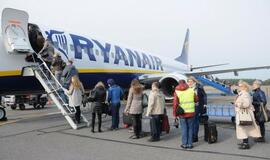 "Ryanair" pradėjo skraidinti iš Palangos į Stanstedą