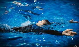 "Delfinai ir žvaigždės": jausmų tema