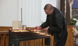 Ruandos kunigas Hermanas Šulcas Klaipėdos Marijos Taikos Karalienės bažnyčioje