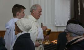 Ruandos kunigas Hermanas Šulcas Klaipėdos Marijos Taikos Karalienės bažnyčioje