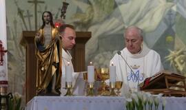 Ruandos kunigas Hermanas Šulcas Klaipėdos Marijos Taikos Karalienės bažnyčioje