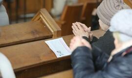 Ruandos kunigas Hermanas Šulcas Klaipėdos Marijos Taikos Karalienės bažnyčioje