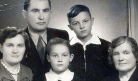 Klaipėdos akvarelės: namai ir žmonės (437)