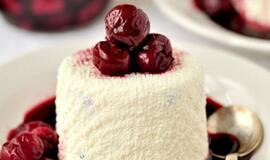 Šventinis stalas mamai